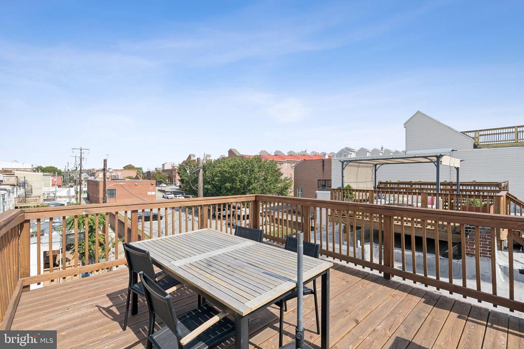 2708 FAIT AVENUE