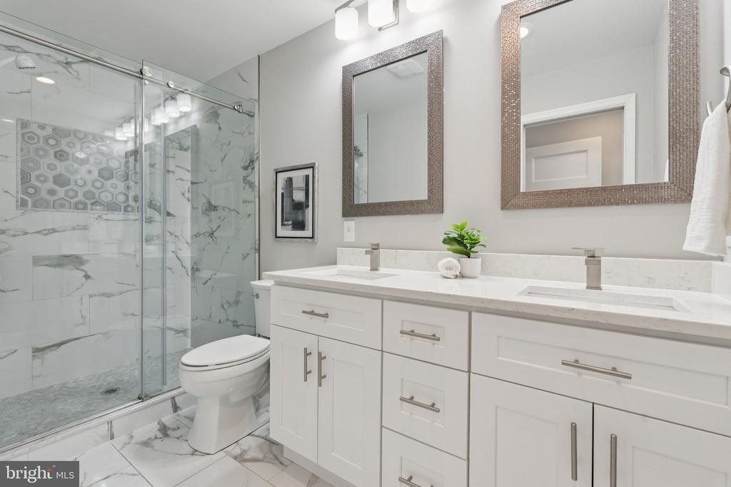 2708 FAIT AVENUE