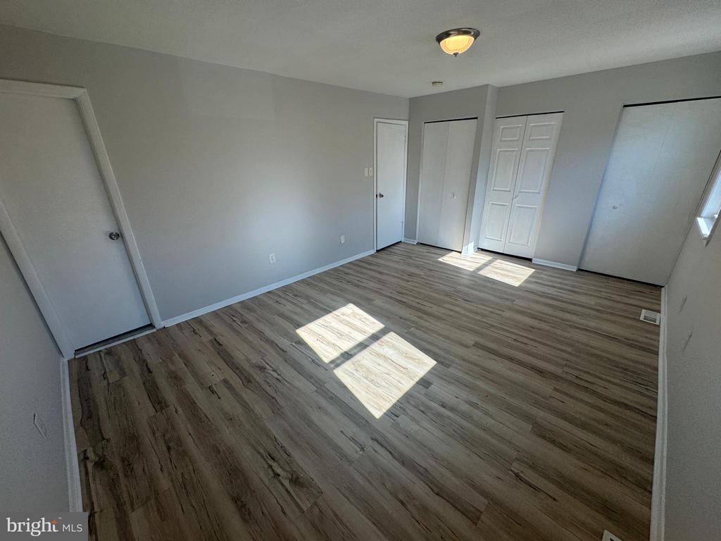22 MAINVIEW COURT