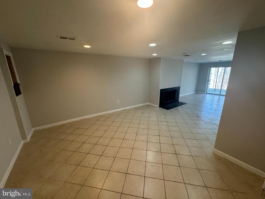 22 MAINVIEW COURT