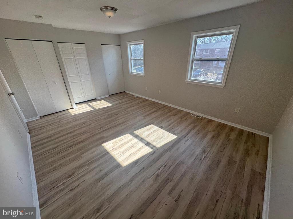 22 MAINVIEW COURT