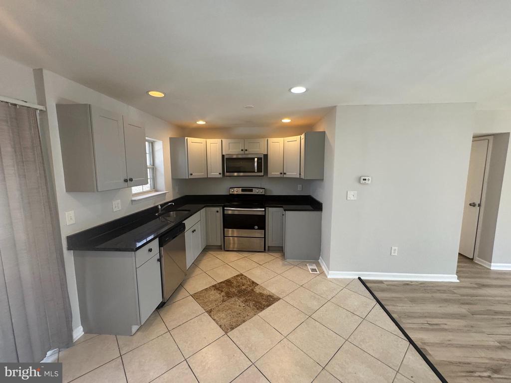 22 MAINVIEW COURT