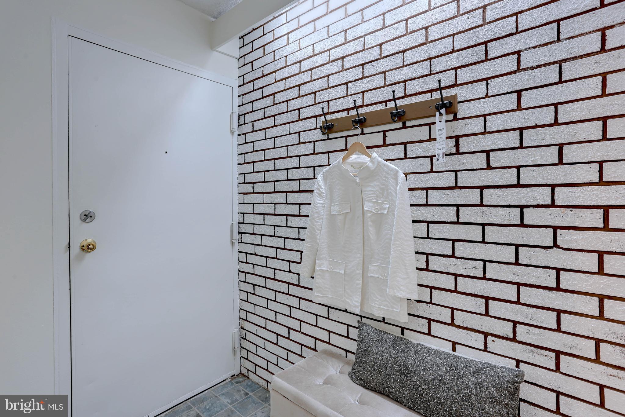 5639 HARPERS FARM ROAD D