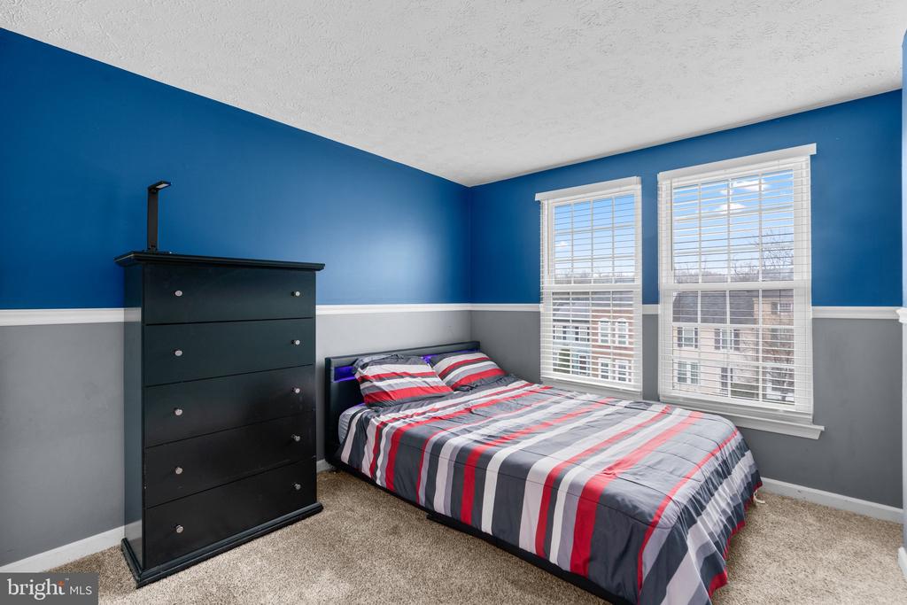 7708 PATUXENT OAK COURT