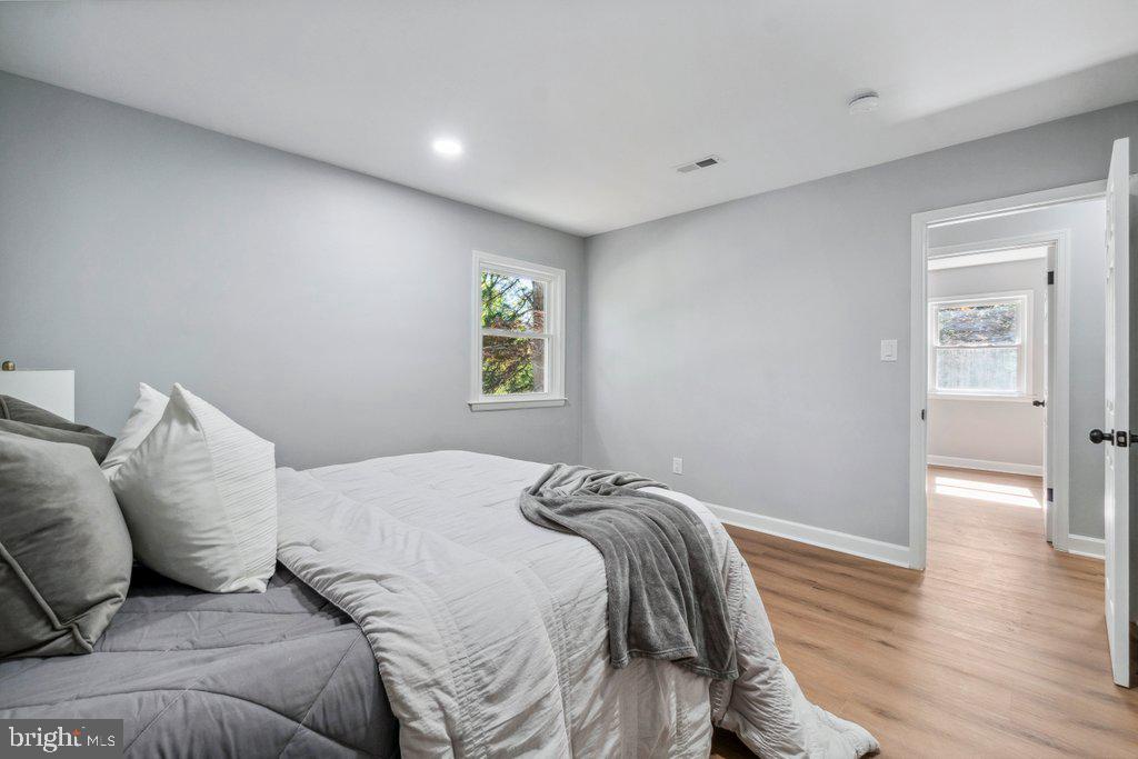 6113 JERRYS DRIVE