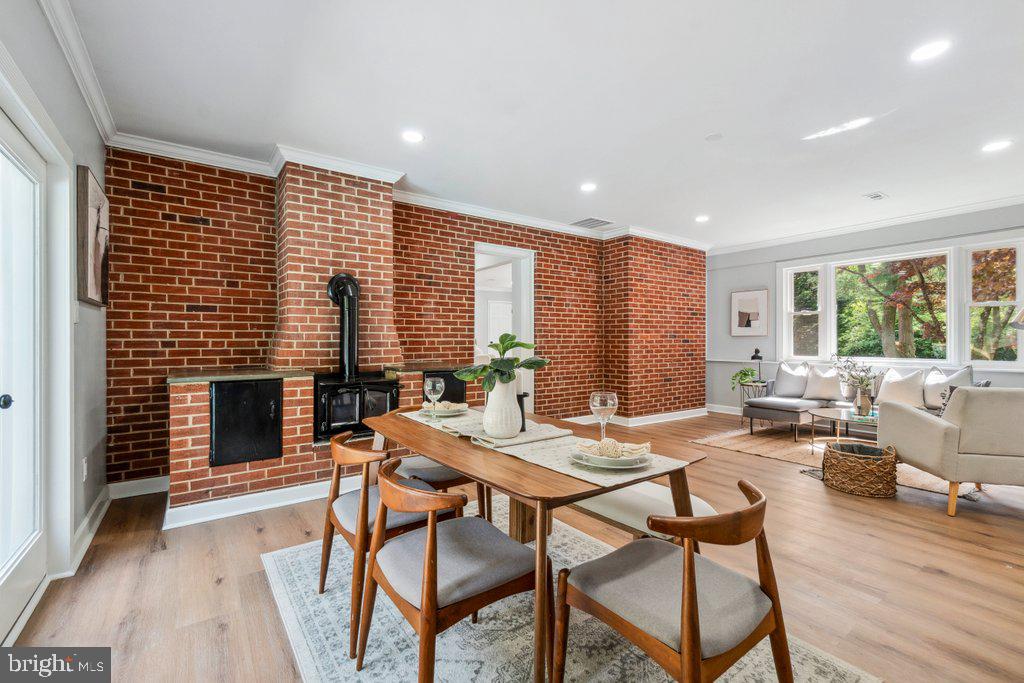 6113 JERRYS DRIVE
