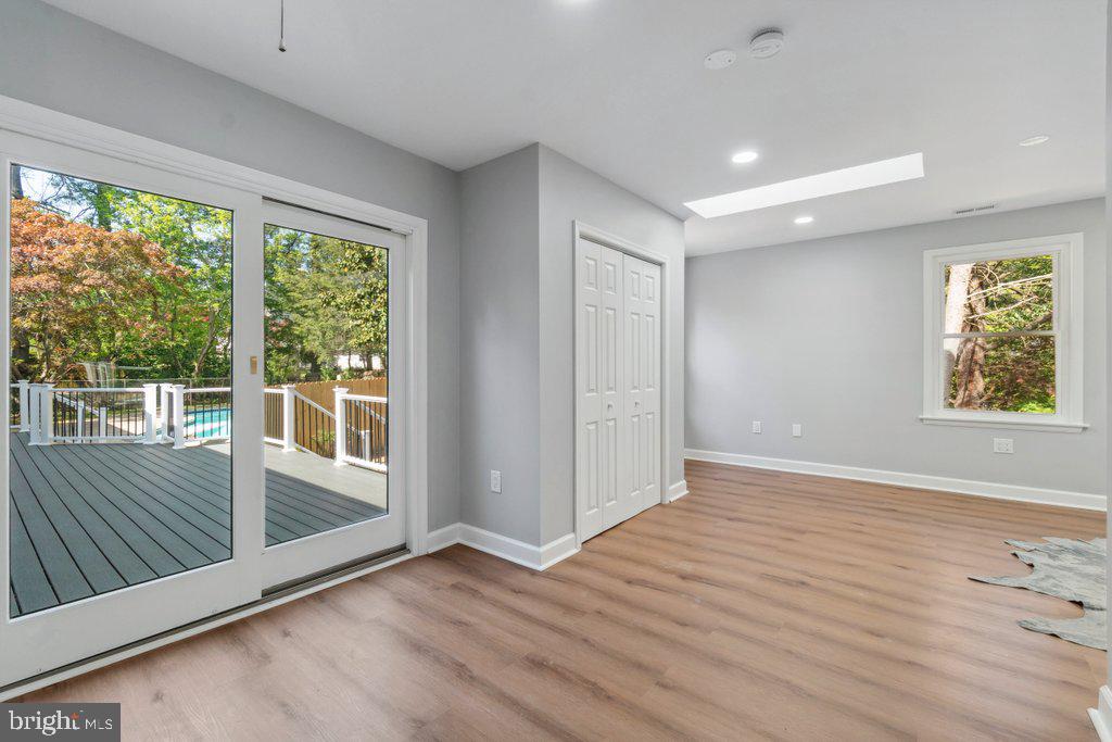 6113 JERRYS DRIVE