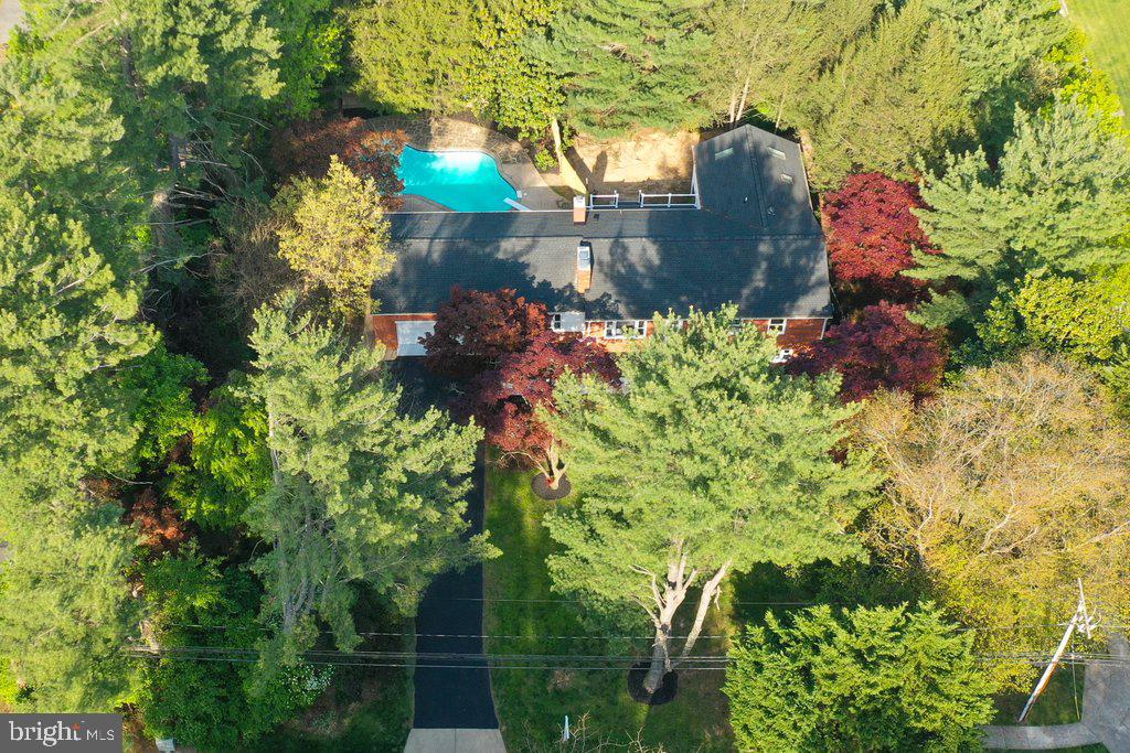 6113 JERRYS DRIVE