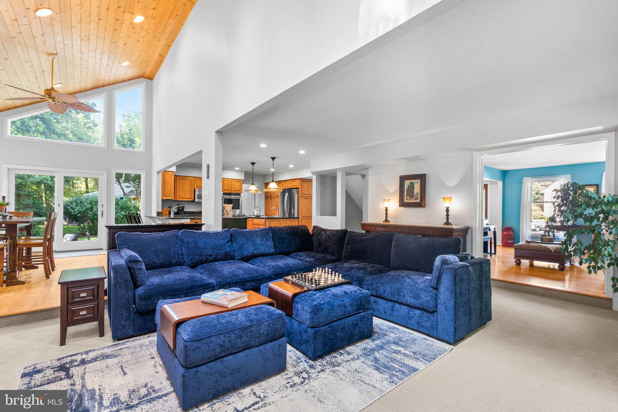 7728 SANDSTONE COURT