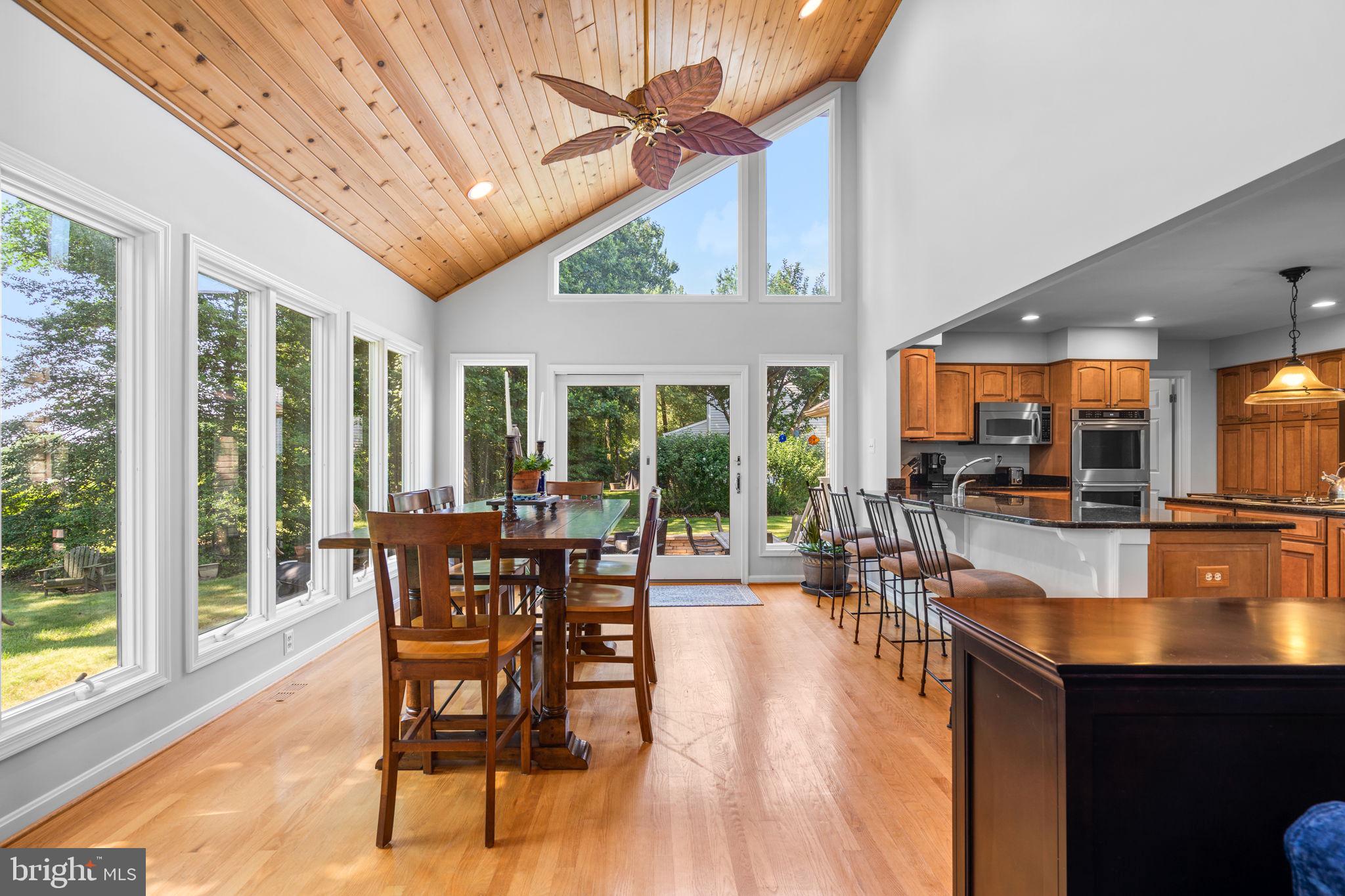 7728 SANDSTONE COURT