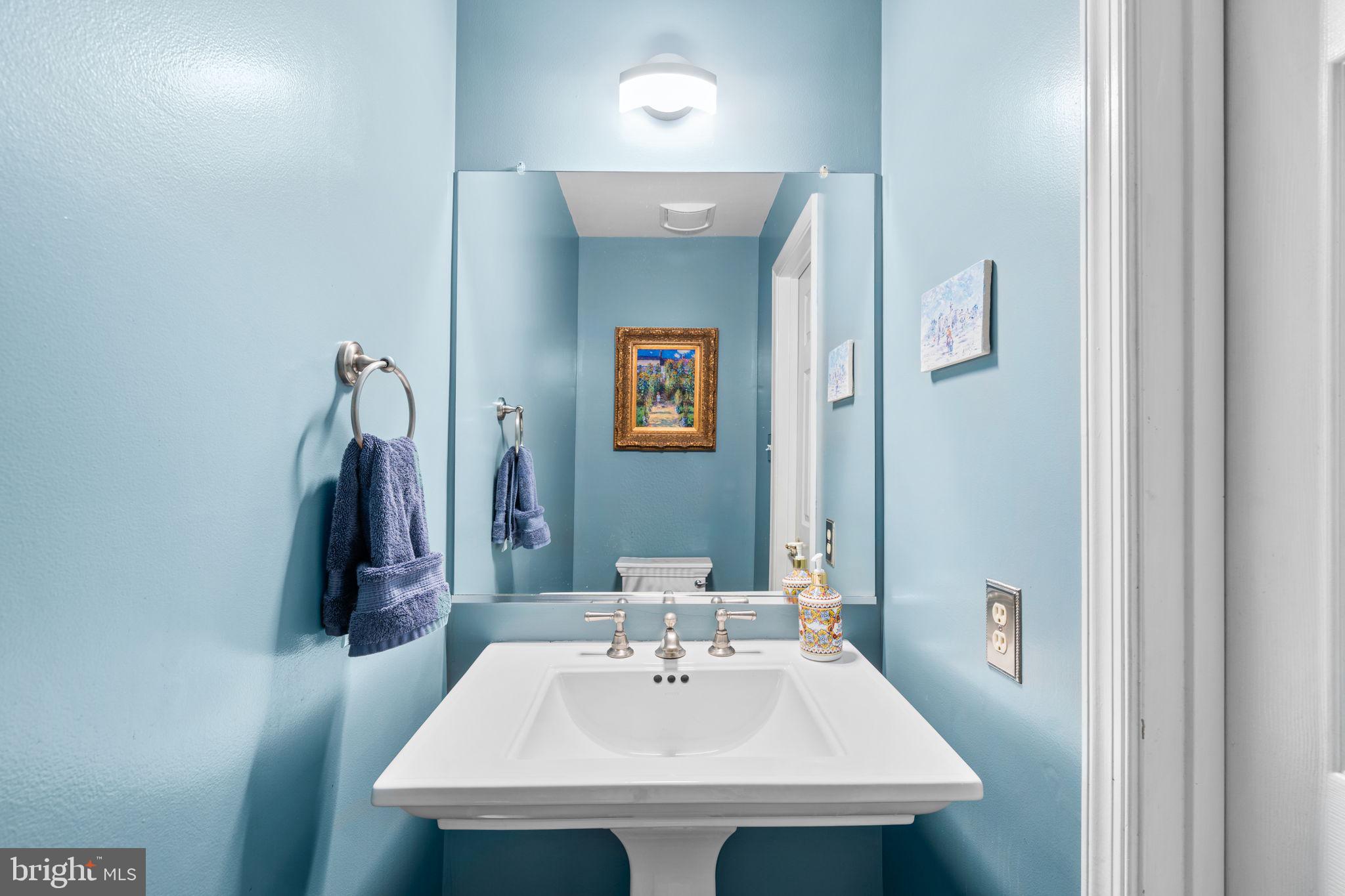 7728 SANDSTONE COURT