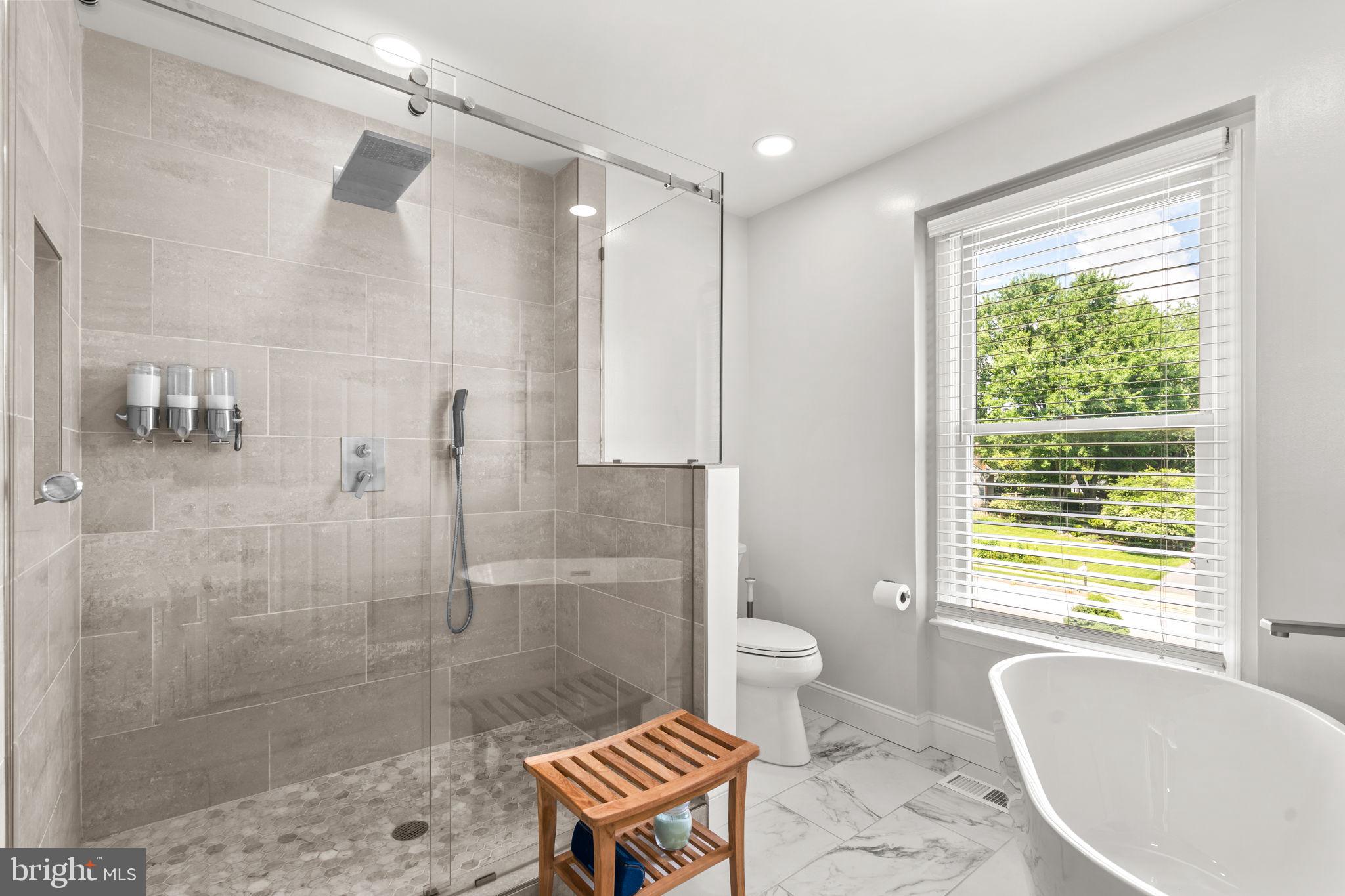 7728 SANDSTONE COURT