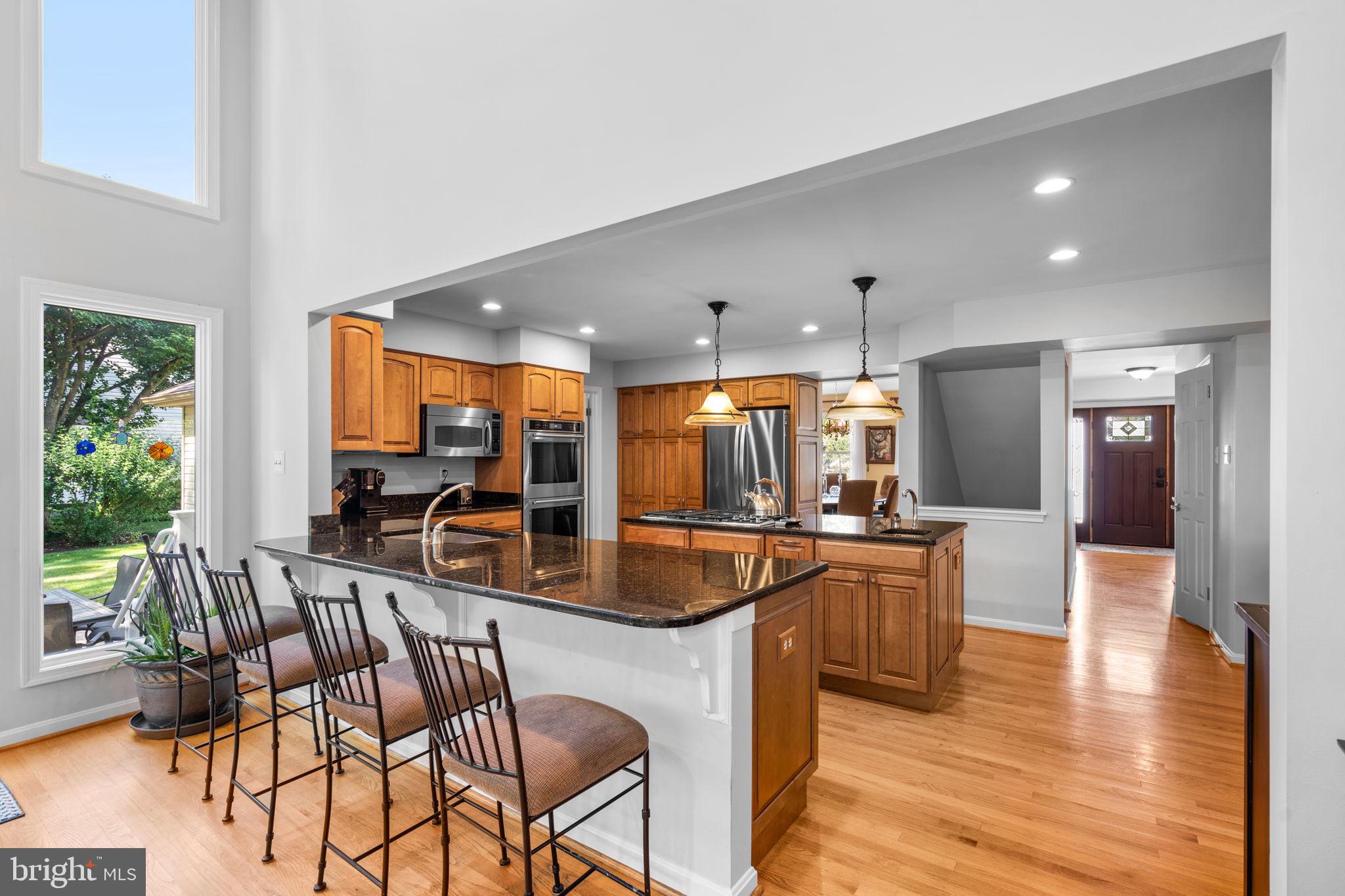 7728 SANDSTONE COURT