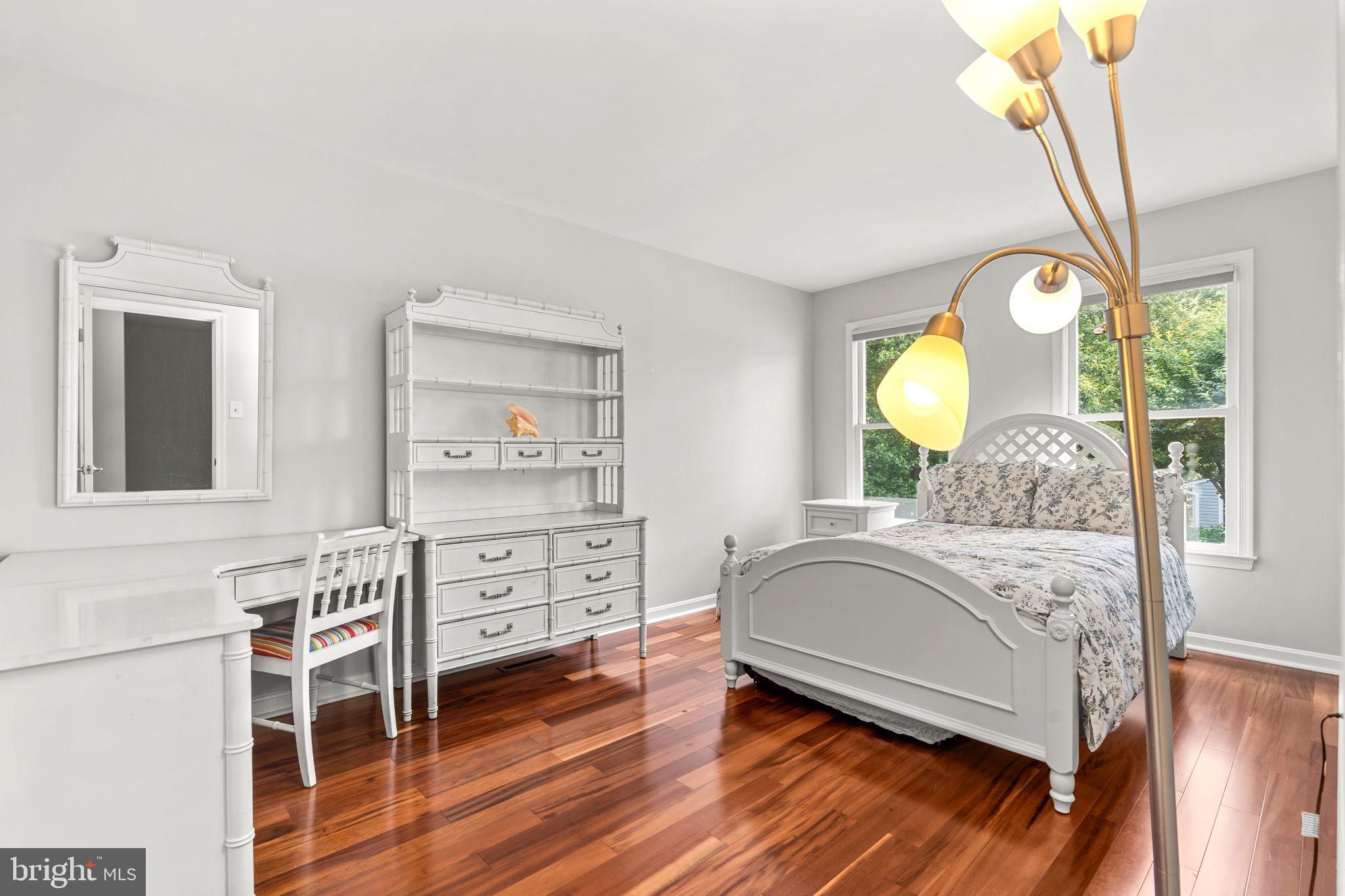 7728 SANDSTONE COURT