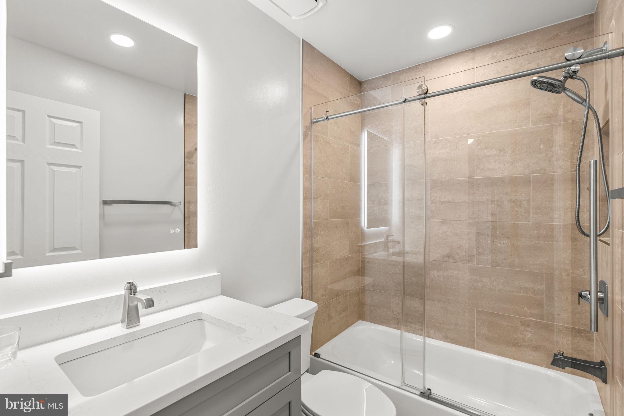 7728 SANDSTONE COURT