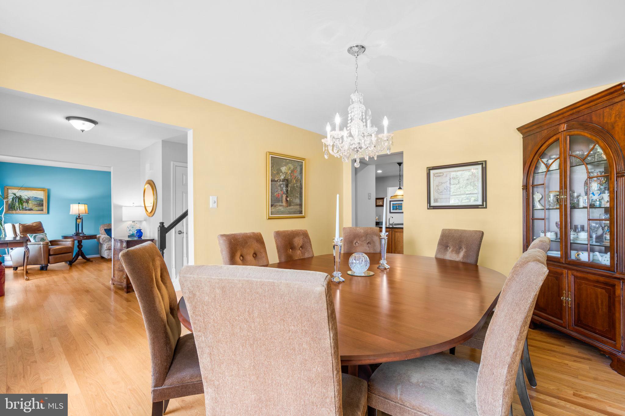 7728 SANDSTONE COURT