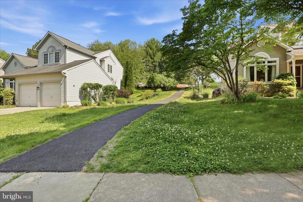 6311 VICTORIOUS SONG LANE