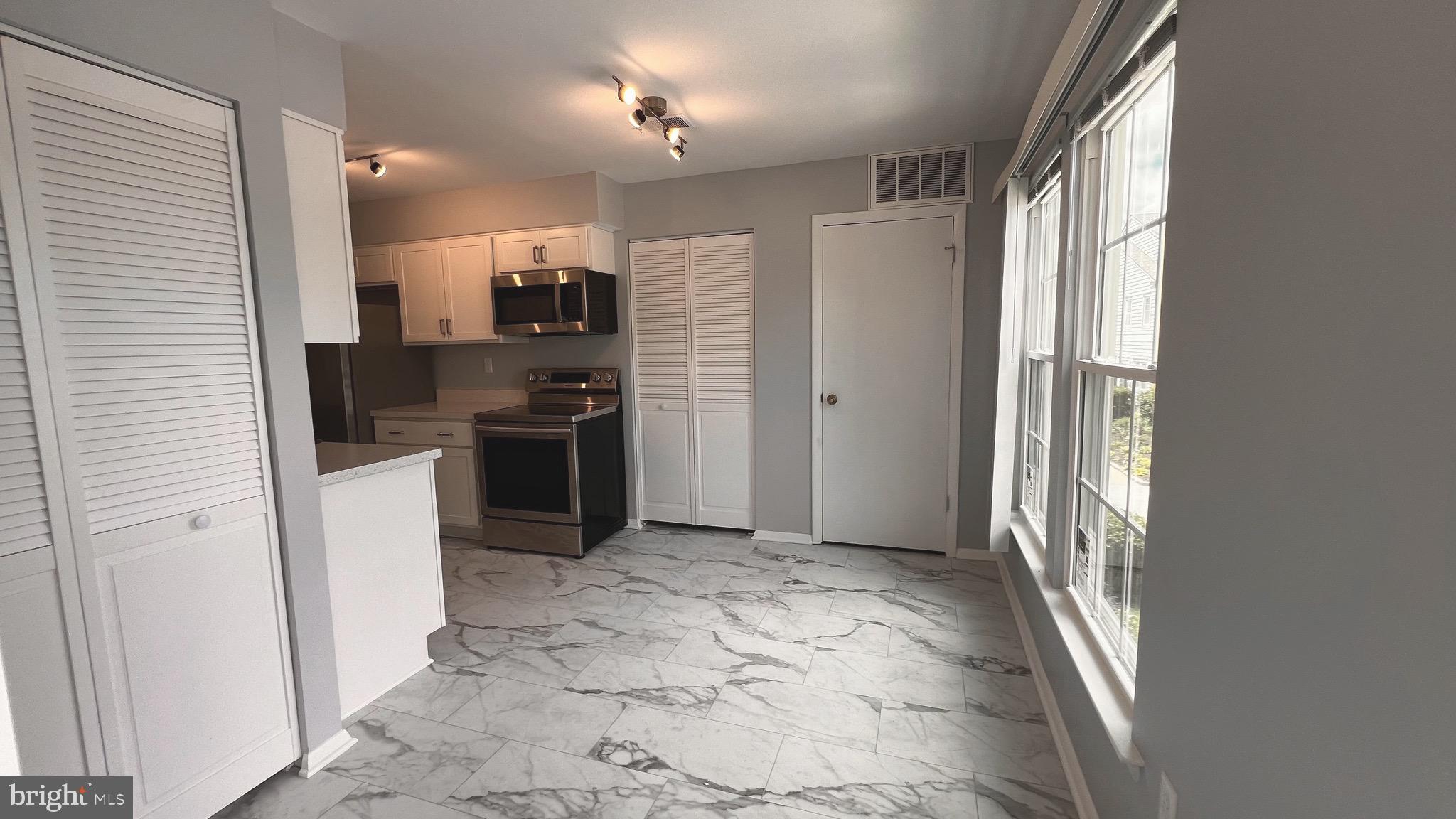 3119 QUARTET LANE 221
