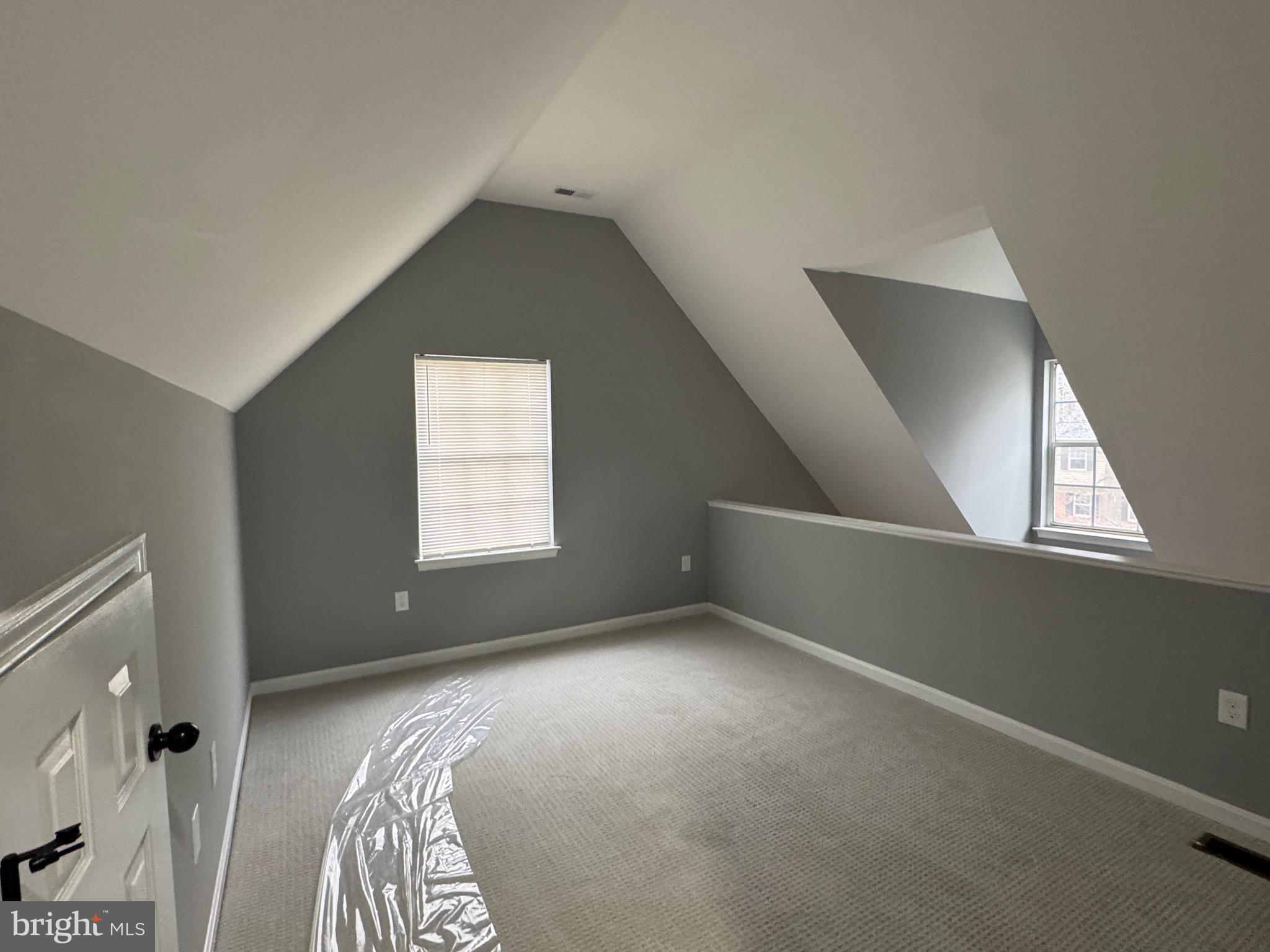 3524 SINGERS GLEN DRIVE