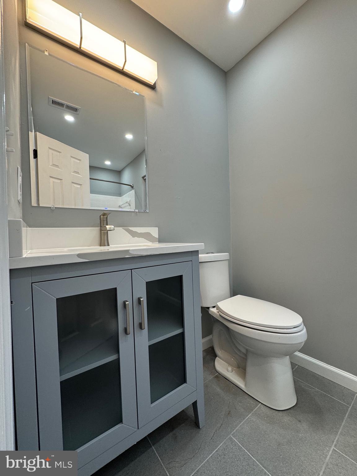 3524 SINGERS GLEN DRIVE