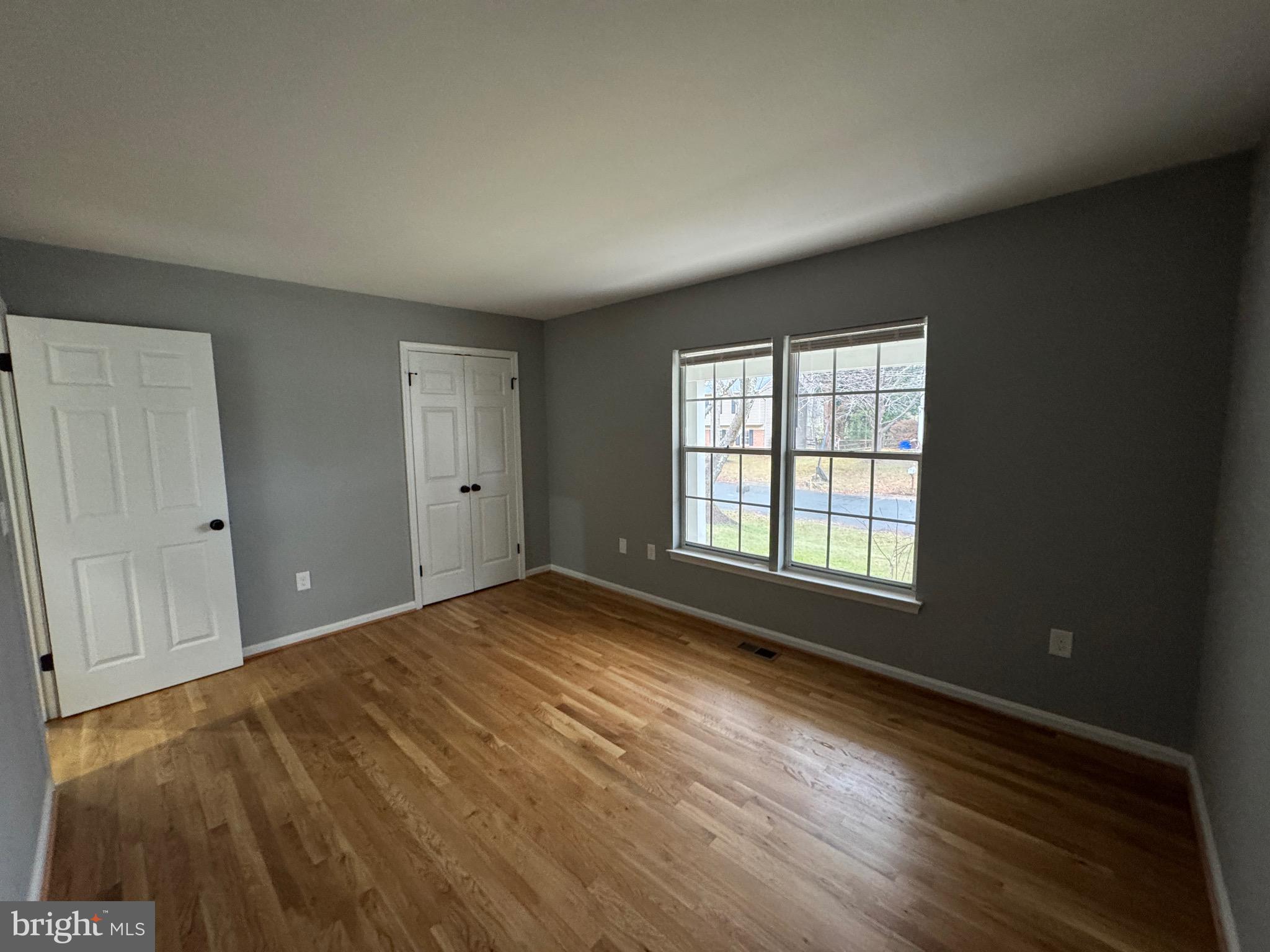 3524 SINGERS GLEN DRIVE