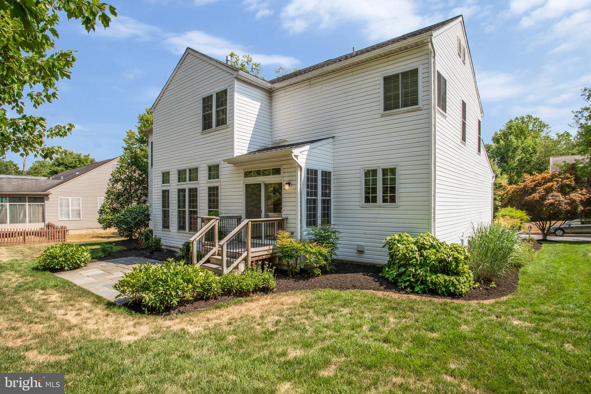 7704 STRATFIELD LANE