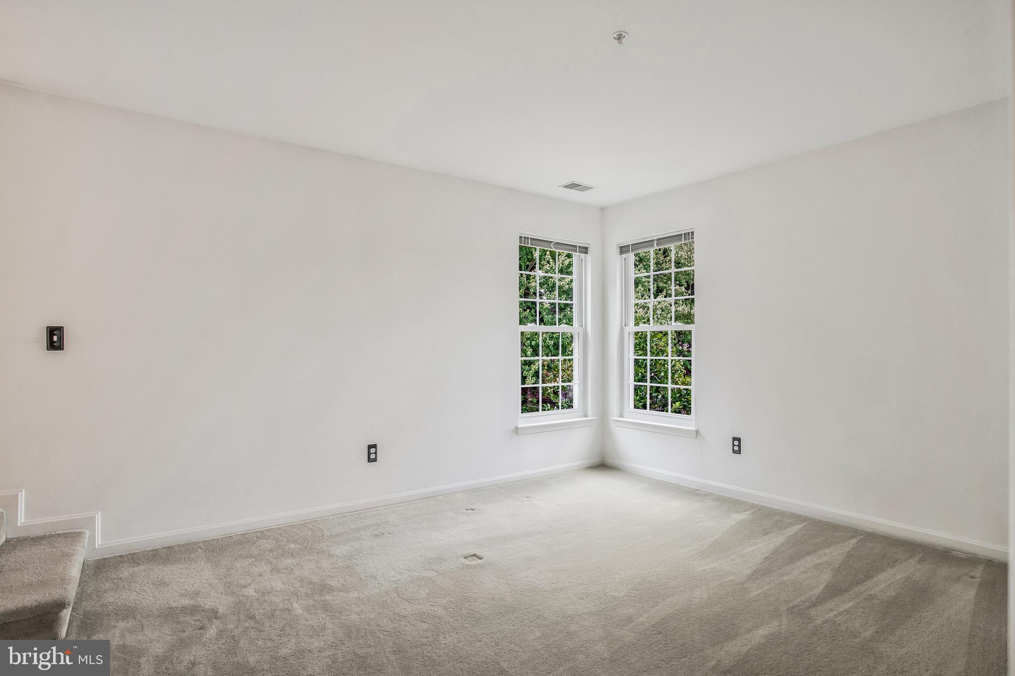 7704 STRATFIELD LANE