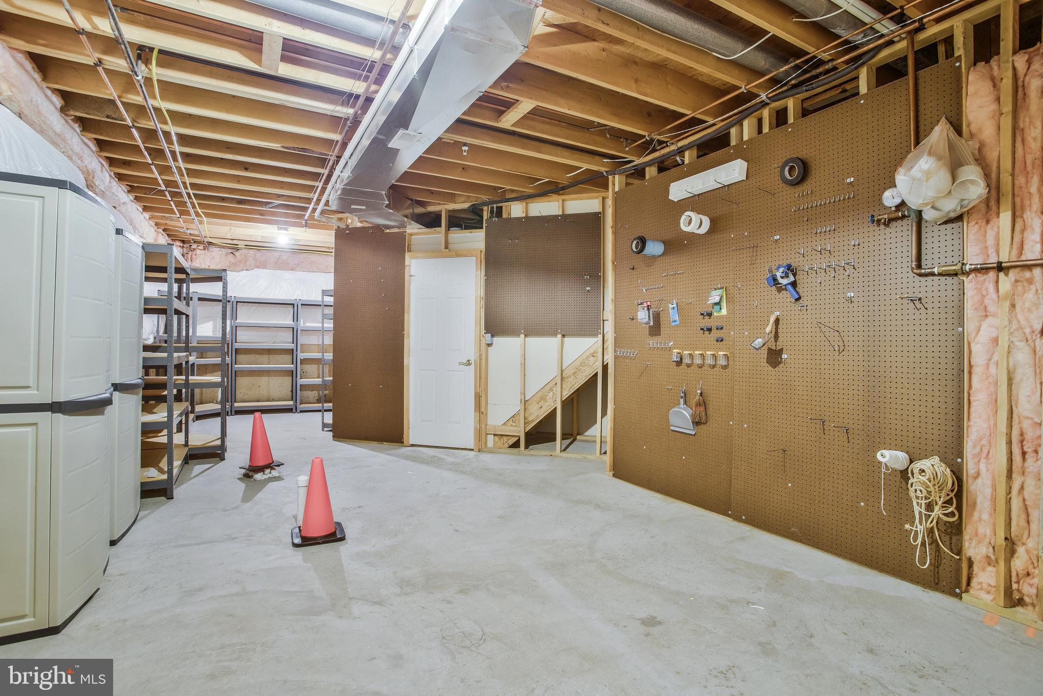 7704 STRATFIELD LANE