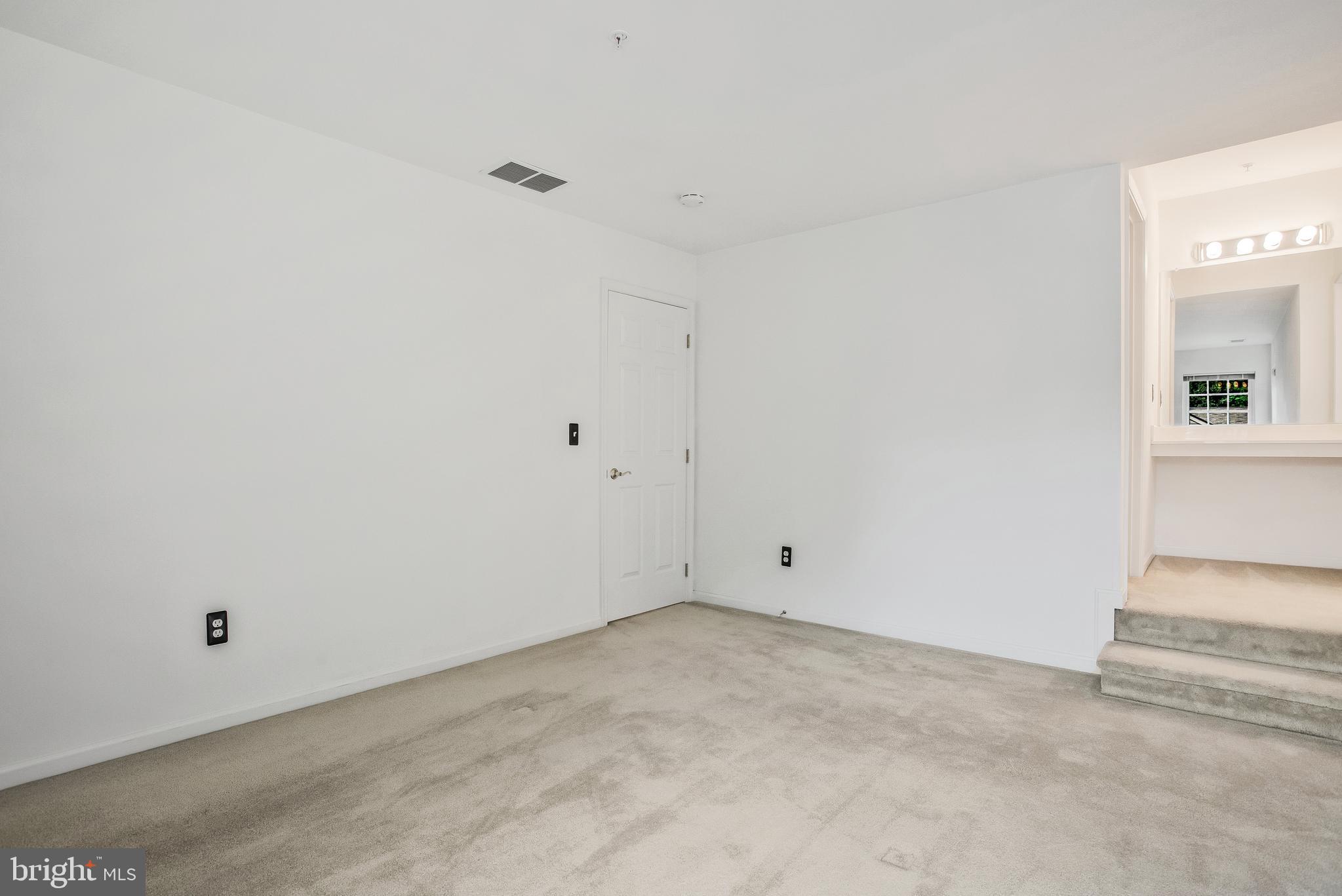 7704 STRATFIELD LANE