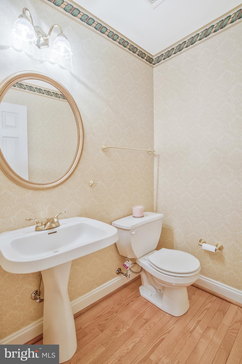 7704 STRATFIELD LANE