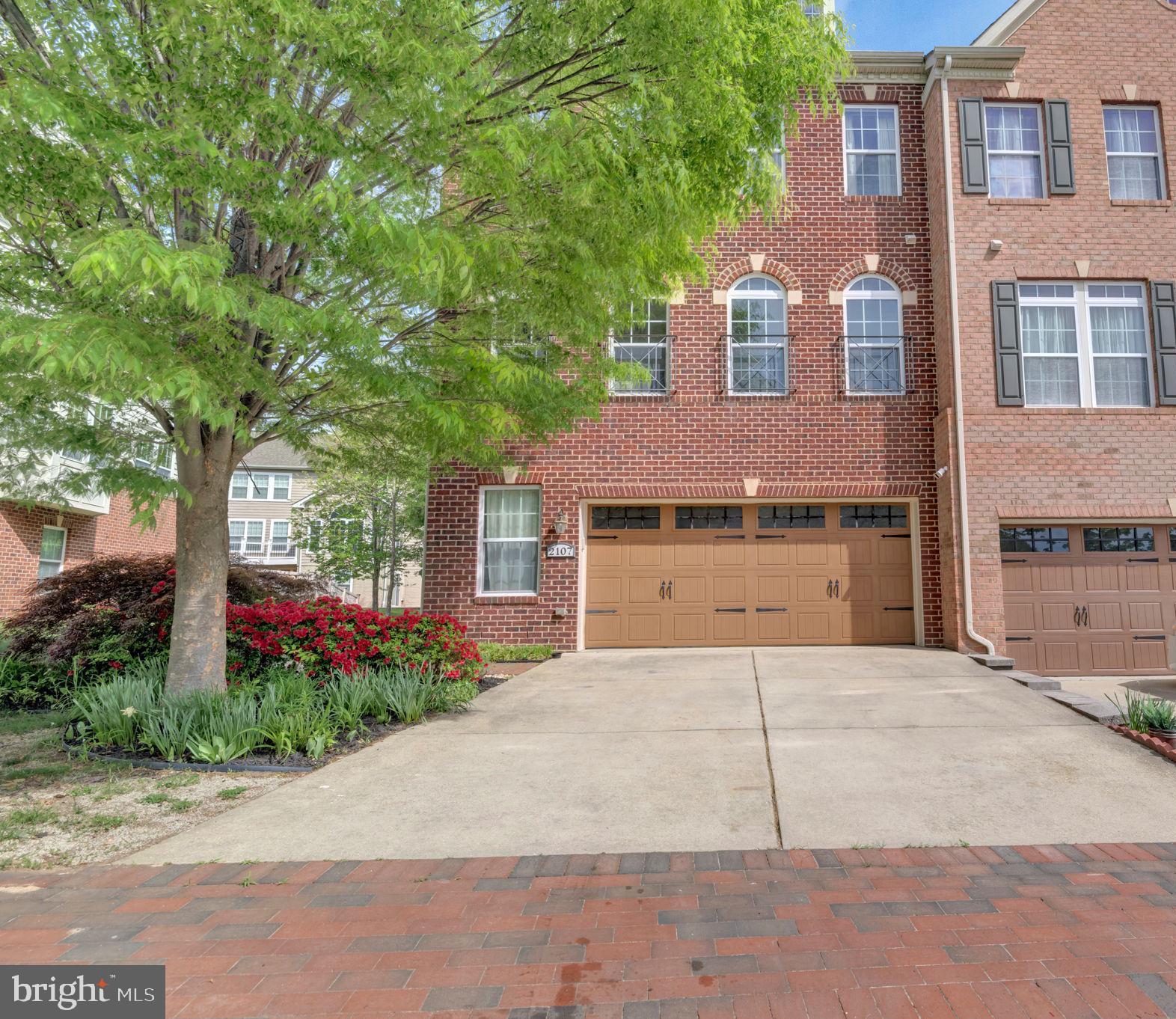 2107 CONGRESBURY PLACE