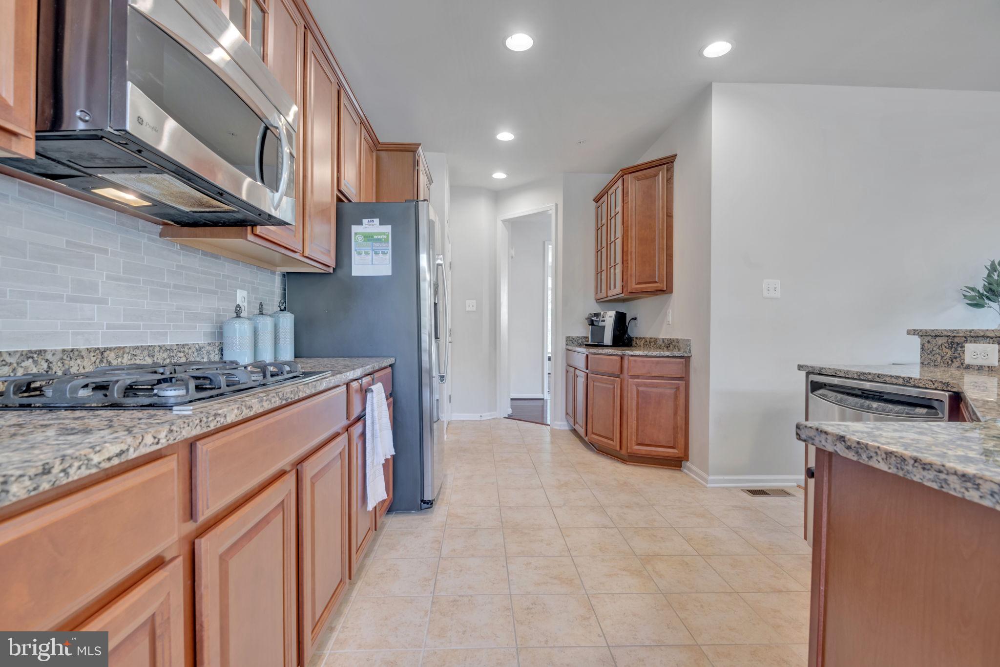 2107 CONGRESBURY PLACE