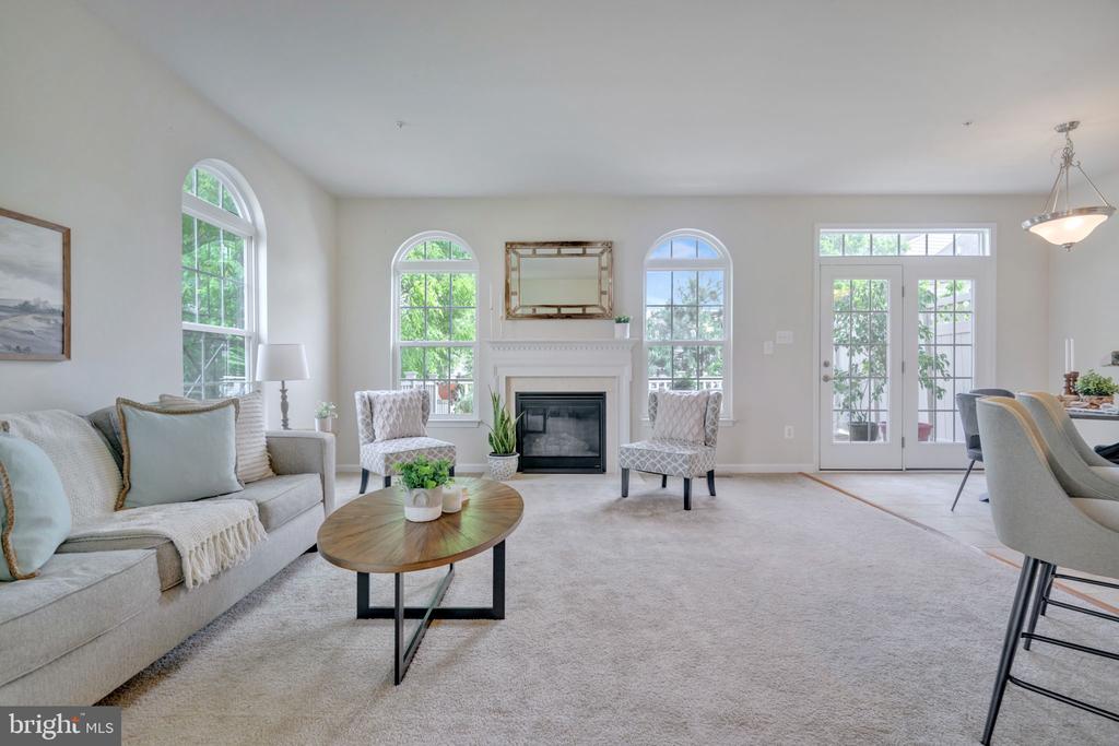 2107 CONGRESBURY PLACE