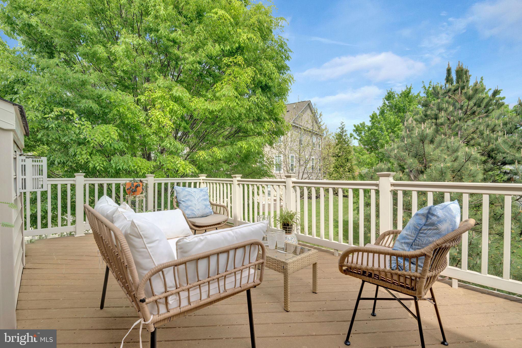 2107 CONGRESBURY PLACE