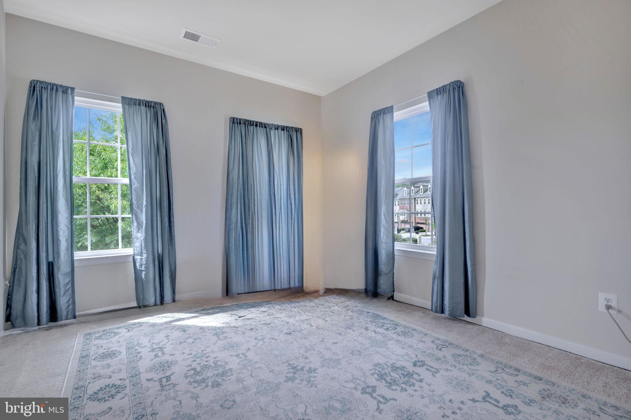 2107 CONGRESBURY PLACE