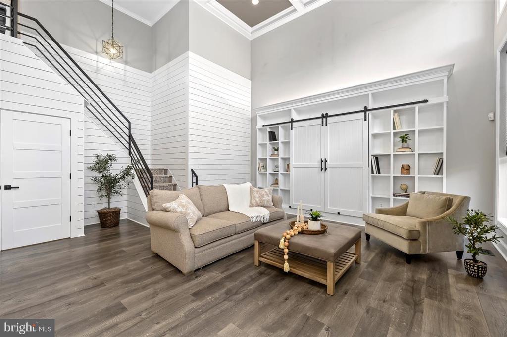 1323 WALKER DRIVE