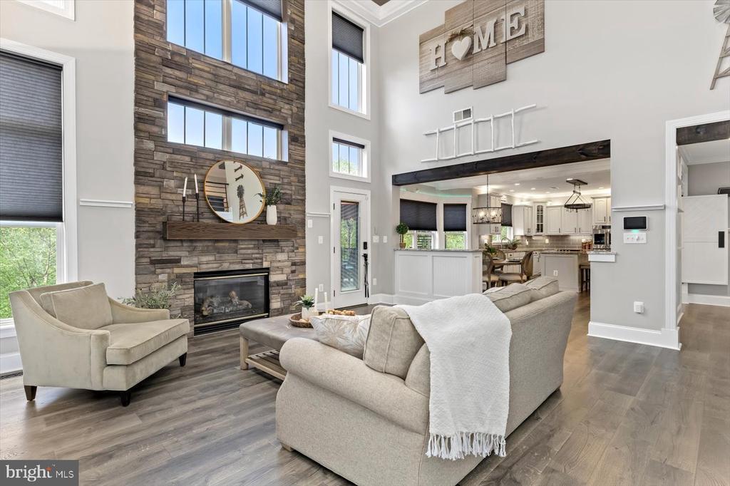 1323 WALKER DRIVE