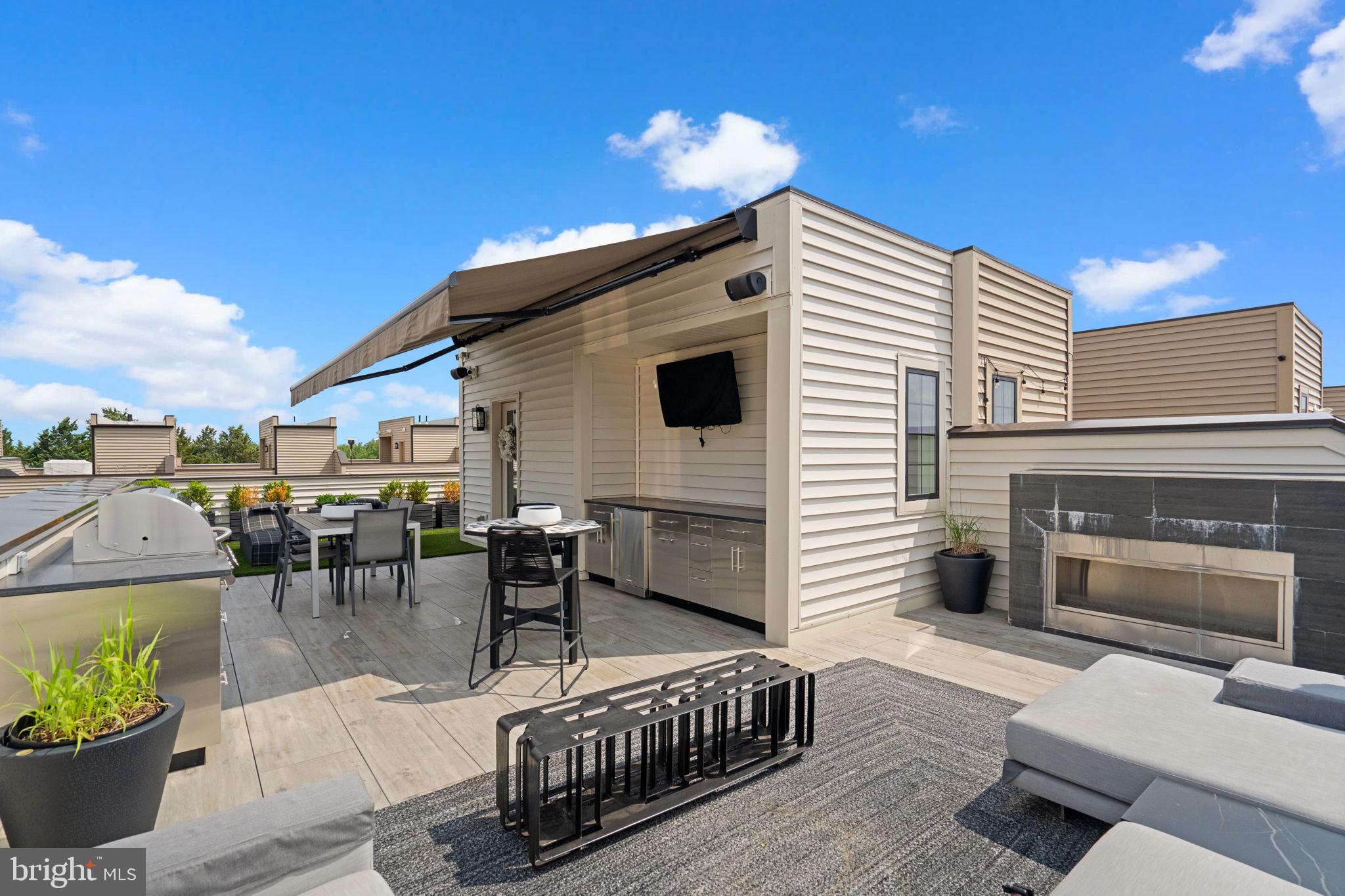 1741 MCKENNA POINT DRIVE 2701