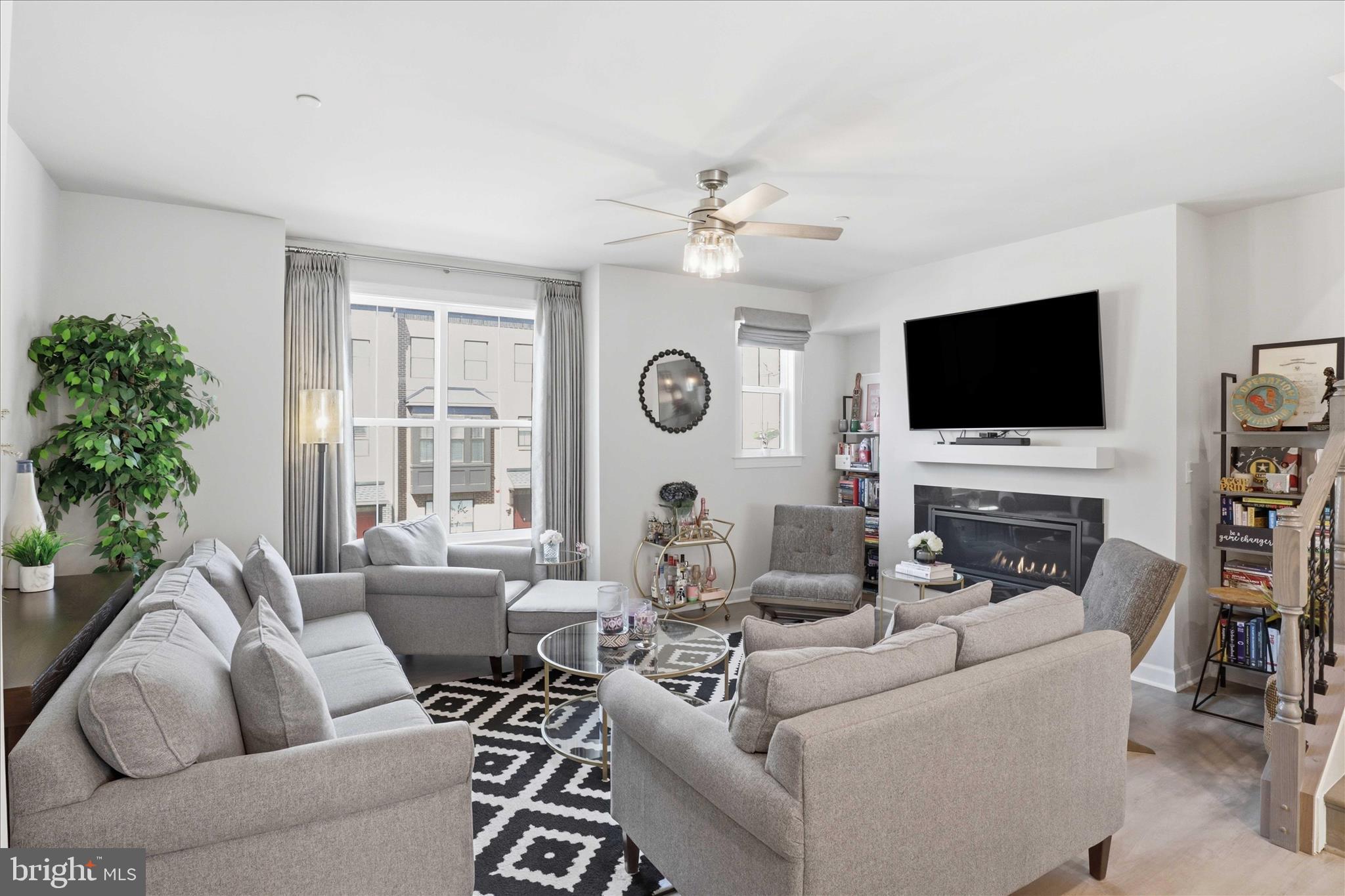 2861 HOKIE LANE