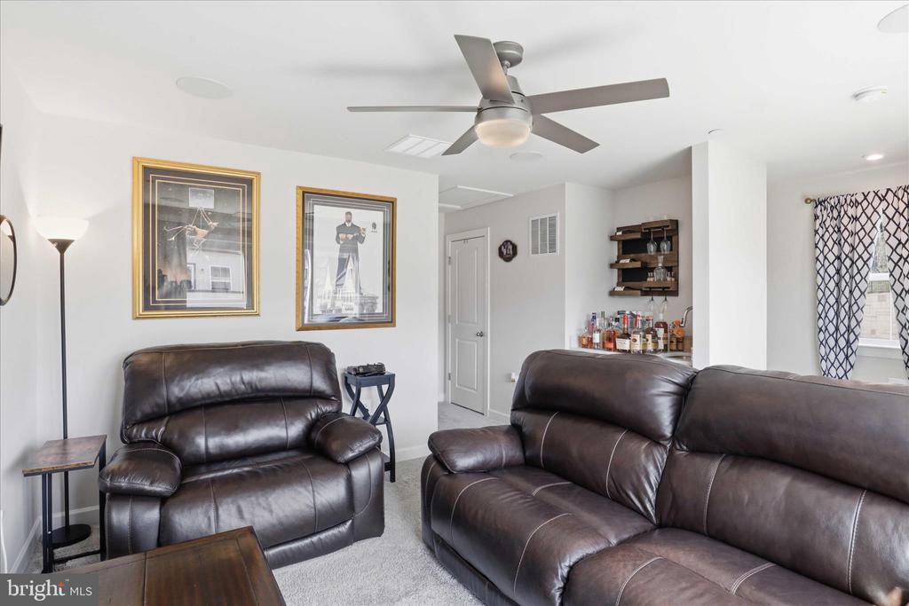 2861 HOKIE LANE