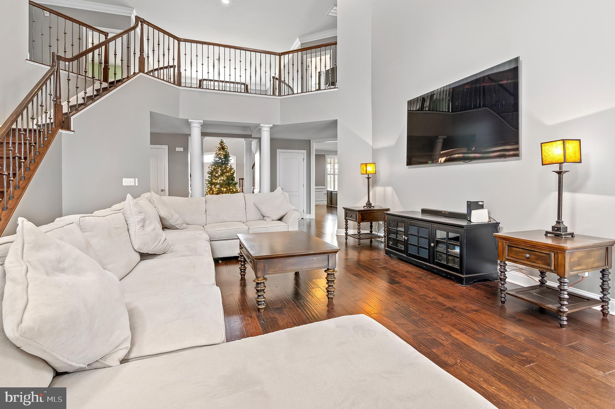 5220 BONNIE BRAE FARM DRIVE