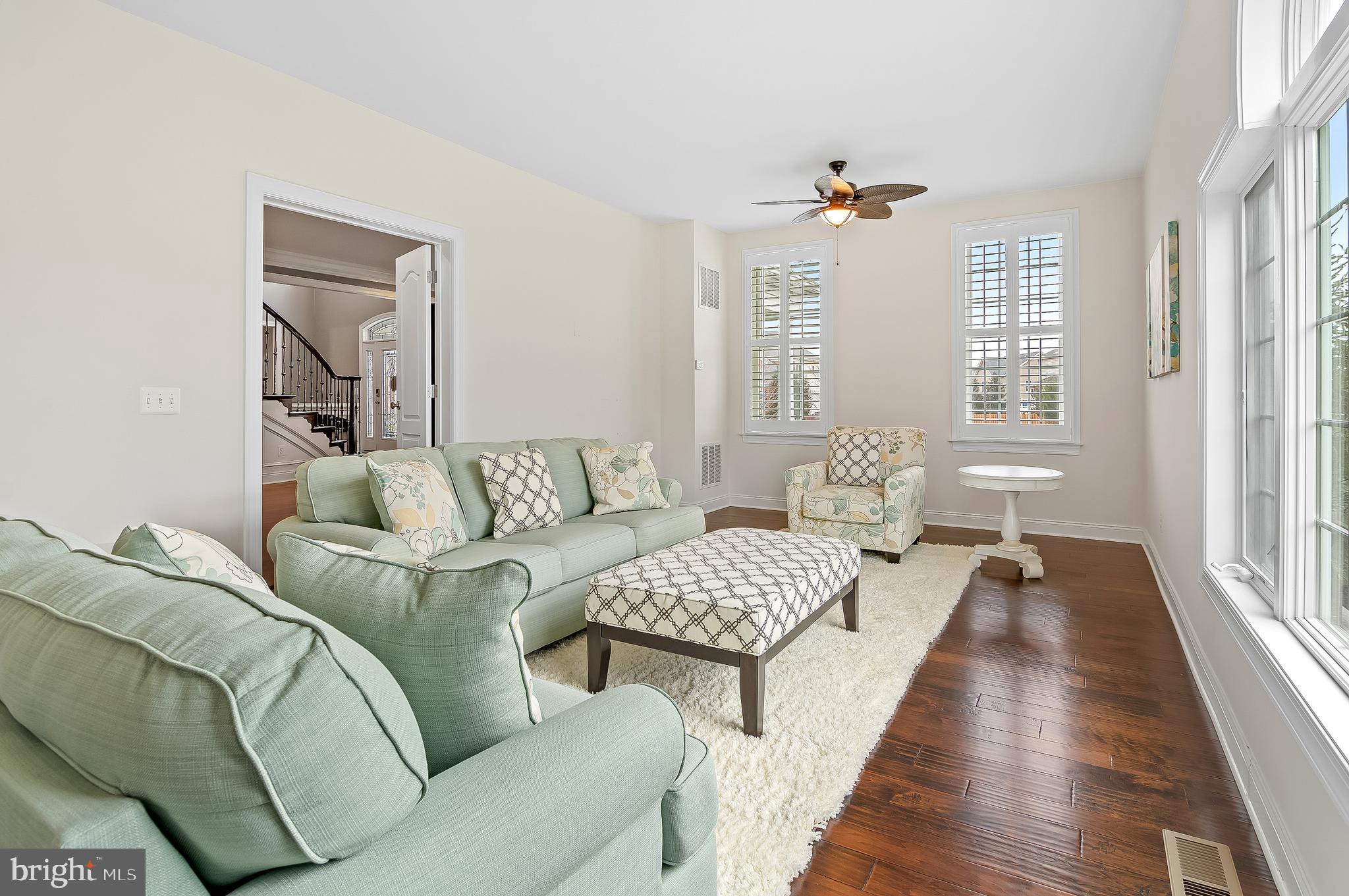 5220 BONNIE BRAE FARM DRIVE