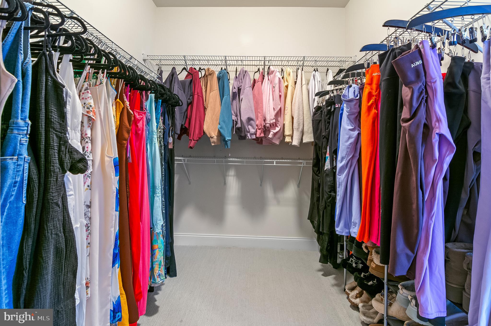 5220 BONNIE BRAE FARM DRIVE