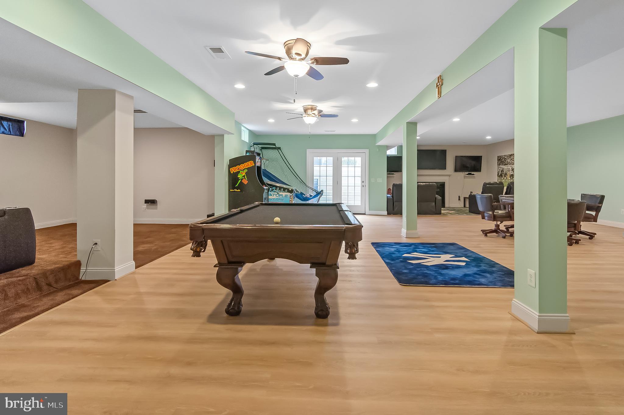 5220 BONNIE BRAE FARM DRIVE