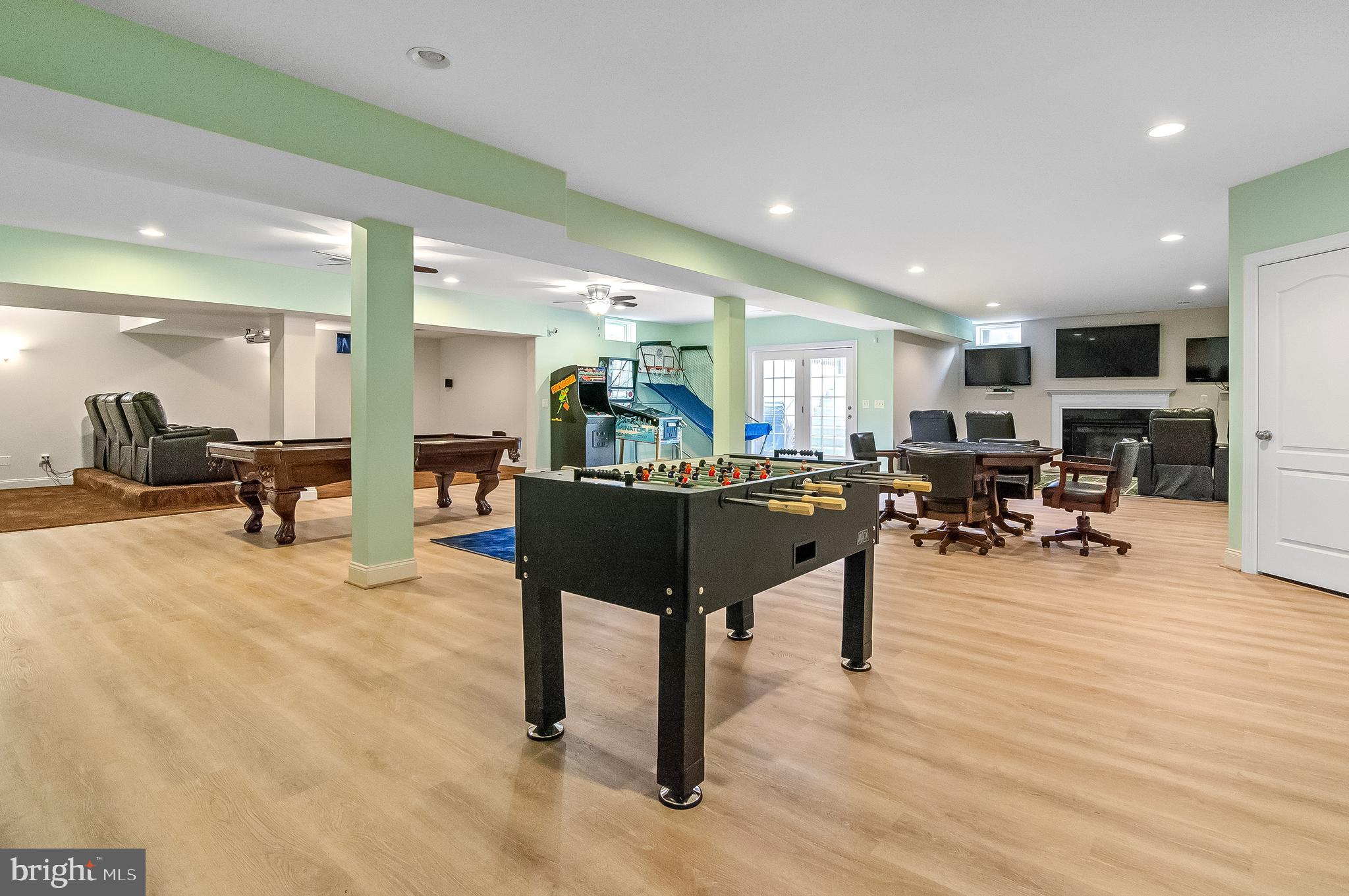 5220 BONNIE BRAE FARM DRIVE