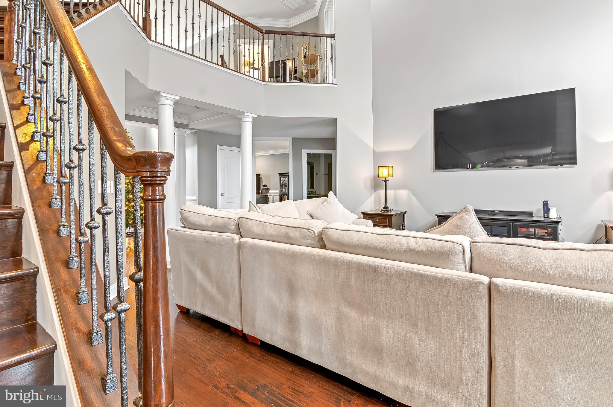 5220 BONNIE BRAE FARM DRIVE