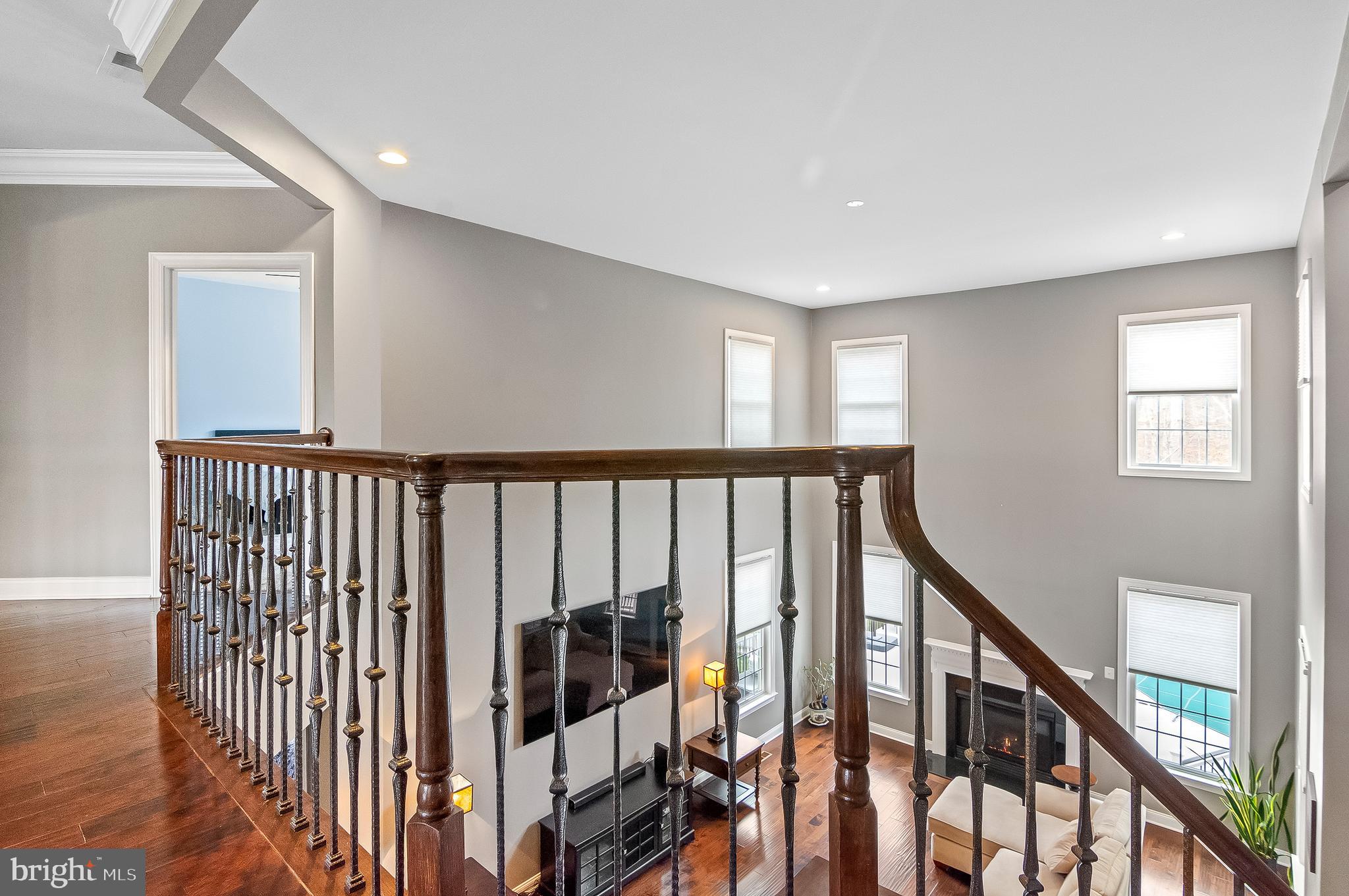 5220 BONNIE BRAE FARM DRIVE