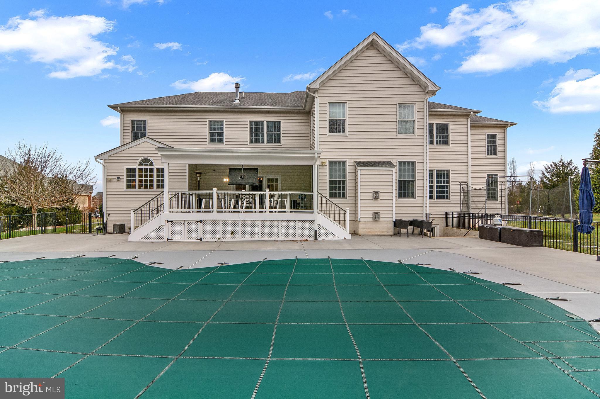 5220 BONNIE BRAE FARM DRIVE