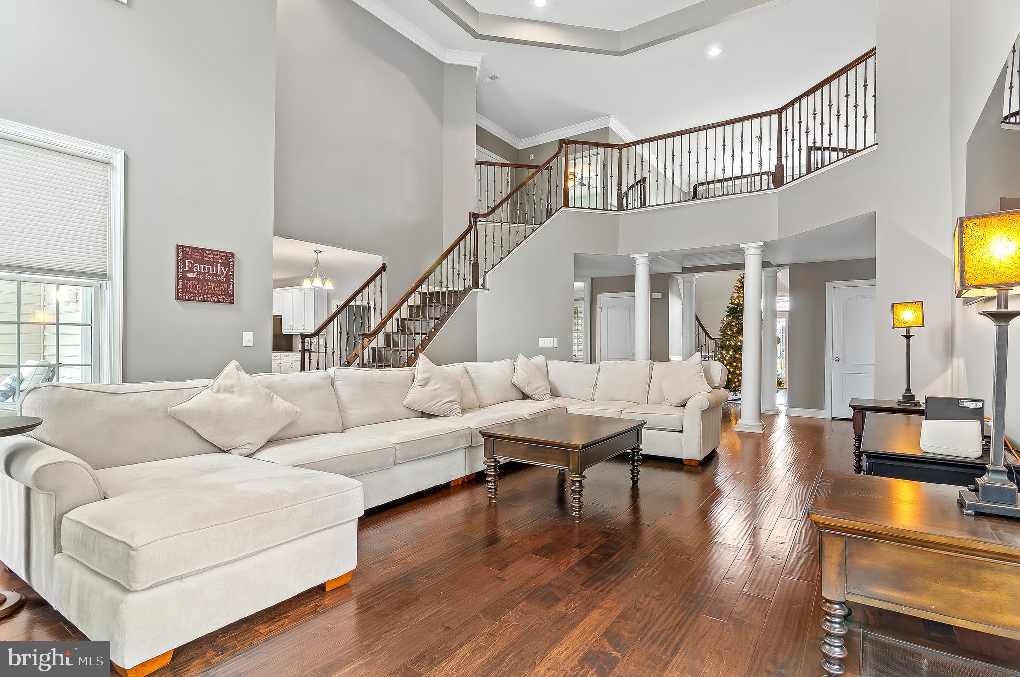 5220 BONNIE BRAE FARM DRIVE