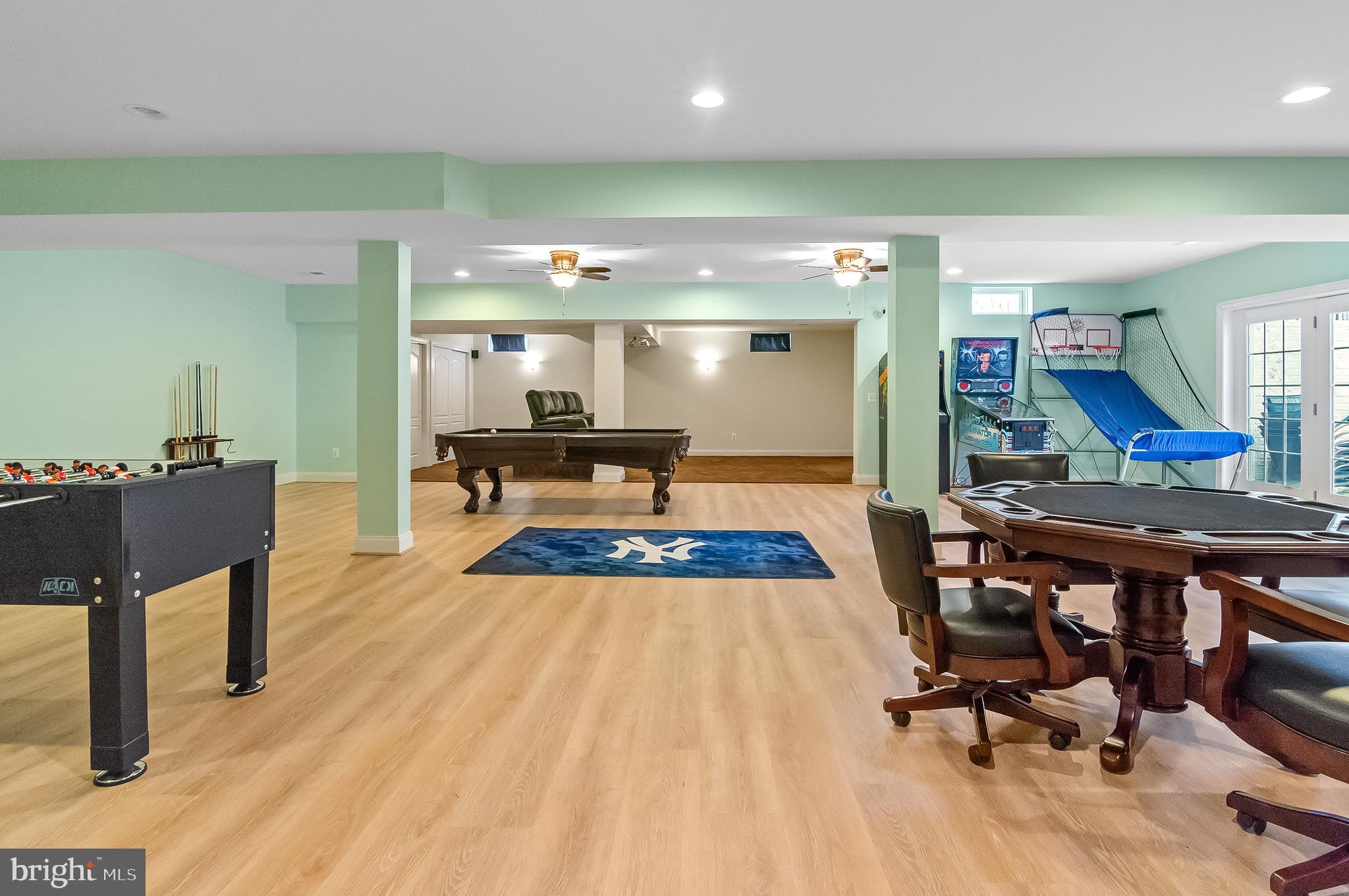 5220 BONNIE BRAE FARM DRIVE